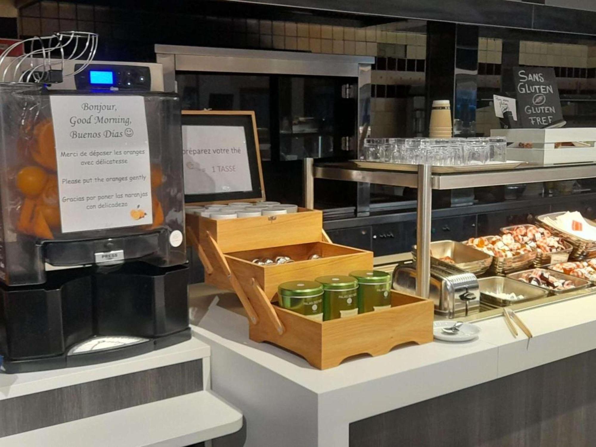 Ibis Styles Segre Hotel Bagian luar foto